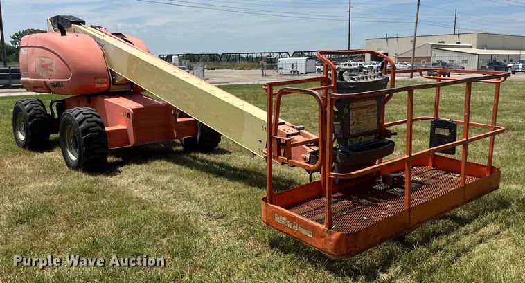 image for item EK8744 2007 JLG 600S boom lift