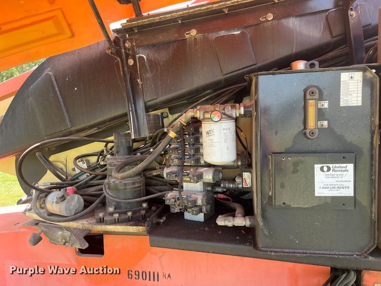 image for item EK8744 2007 JLG 600S boom lift