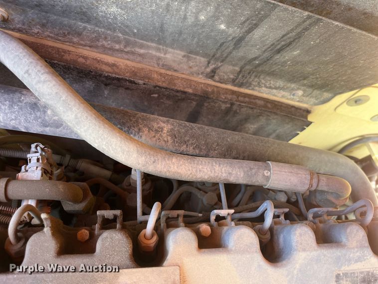 image for item EK8744 2007 JLG 600S boom lift