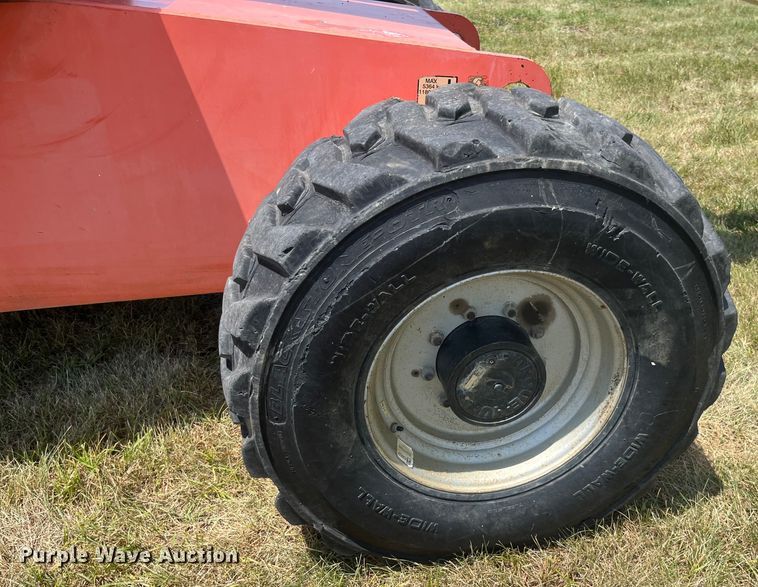 image for item EK8744 2007 JLG 600S boom lift