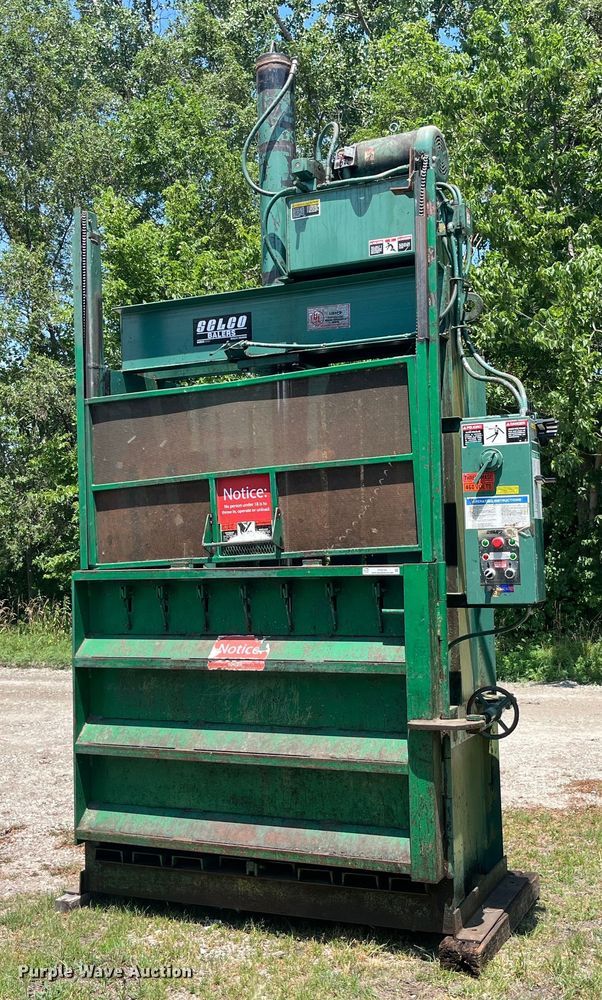 image for item EK8745 SELCO V5HD cardboard baler