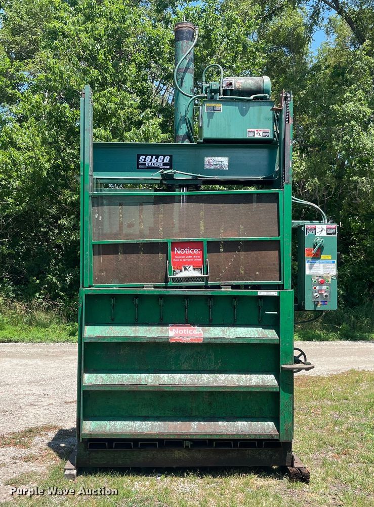 image for item EK8745 SELCO V5HD cardboard baler