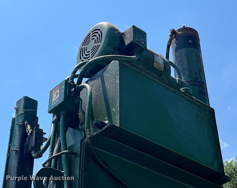 image for item EK8745 SELCO V5HD cardboard baler