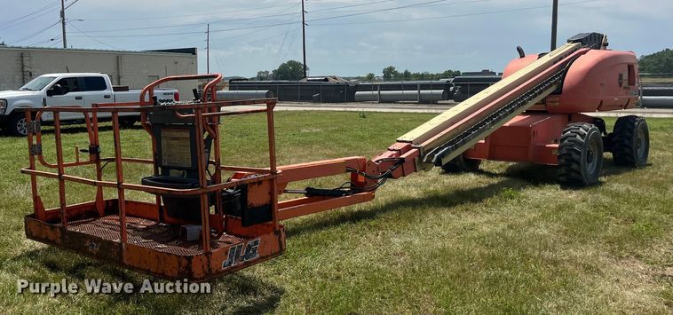 image for item EK8748 2007 JLG 660SJ boom lift