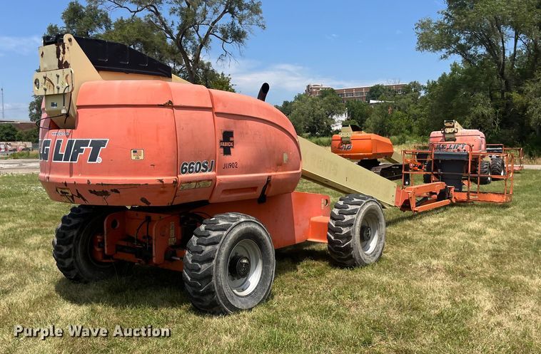 image for item EK8748 2007 JLG 660SJ boom lift