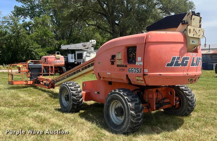 image for item EK8748 2007 JLG 660SJ boom lift