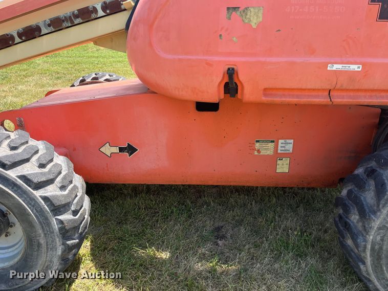 image for item EK8748 2007 JLG 660SJ boom lift