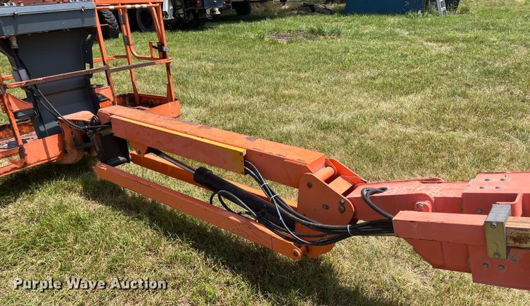 image for item EK8748 2007 JLG 660SJ boom lift