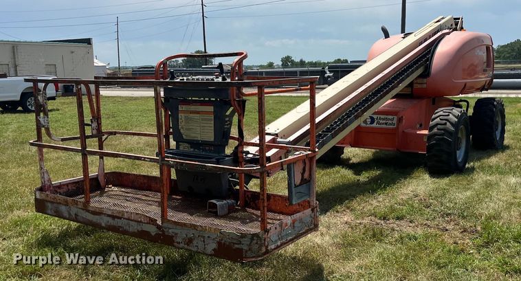 image for item EK8749 2007 JLG 600S boom lift