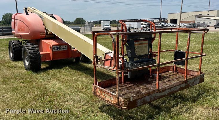 image for item EK8749 2007 JLG 600S boom lift