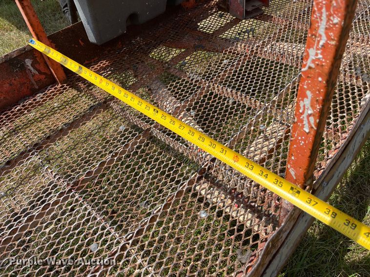 image for item EK8749 2007 JLG 600S boom lift