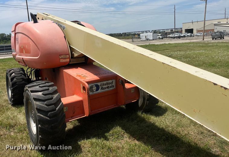 image for item EK8749 2007 JLG 600S boom lift