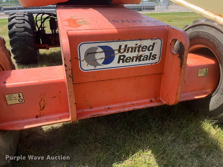 image for item EK8749 2007 JLG 600S boom lift