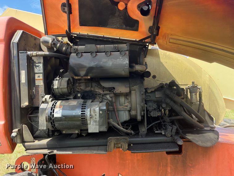 image for item EK8749 2007 JLG 600S boom lift