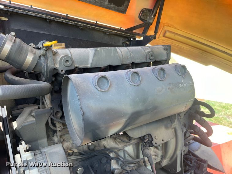 image for item EK8749 2007 JLG 600S boom lift