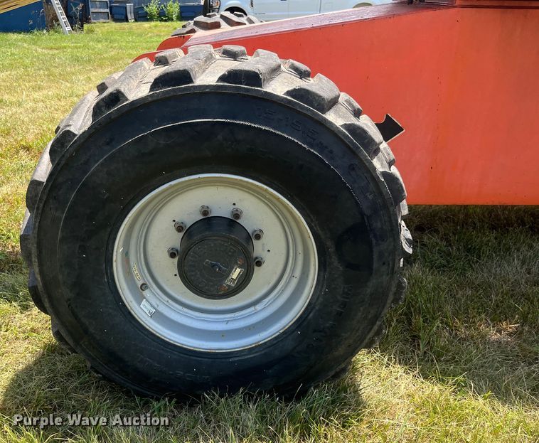 image for item EK8749 2007 JLG 600S boom lift