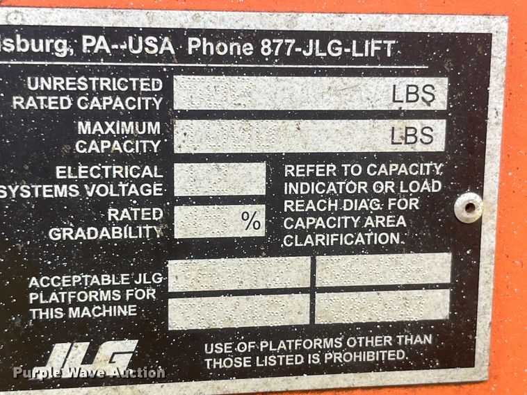 image for item EK8749 2007 JLG 600S boom lift