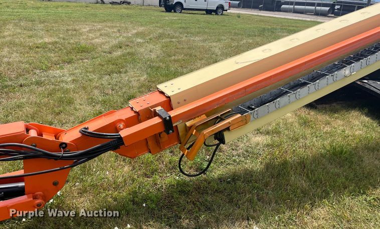 image for item EK8750 2002 JLG 660SJC boom lift