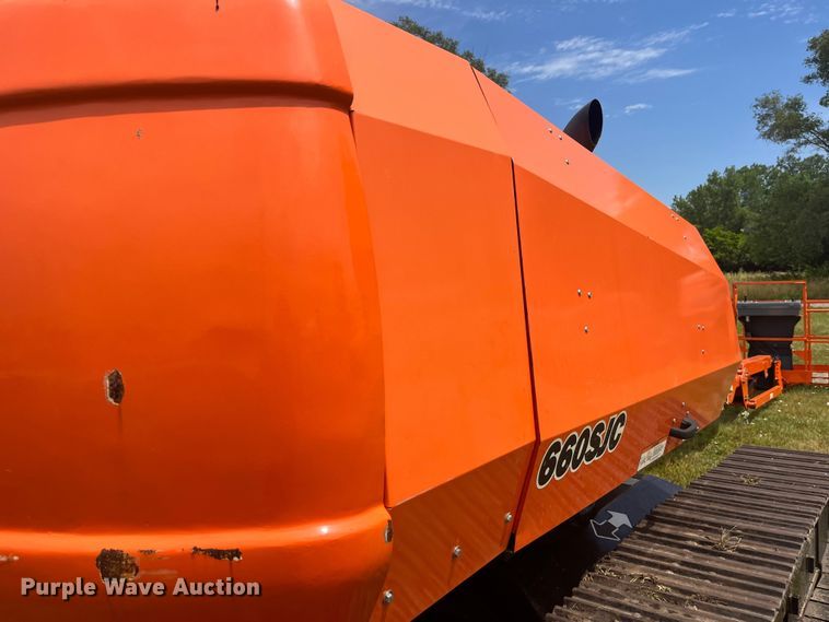 image for item EK8750 2002 JLG 660SJC boom lift