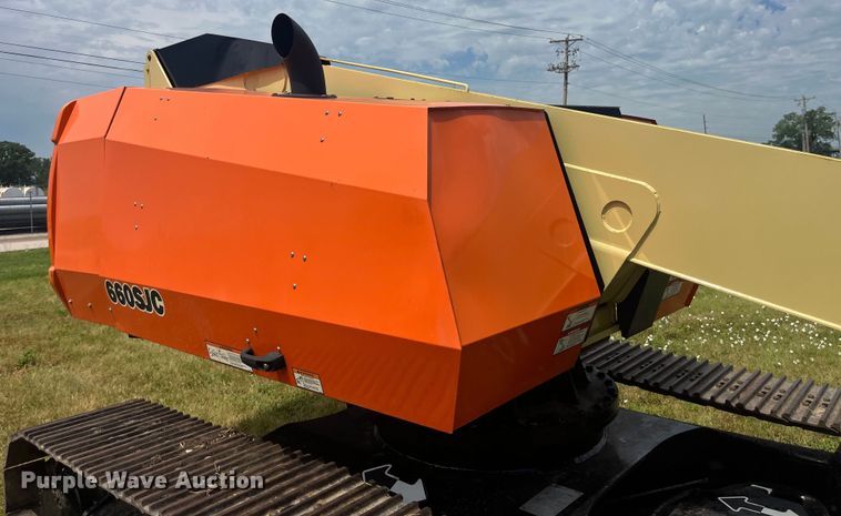 image for item EK8750 2002 JLG 660SJC boom lift