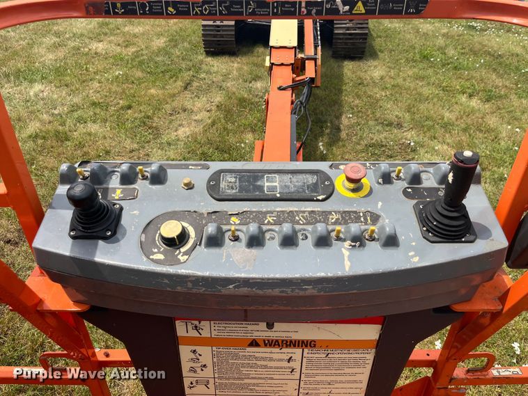 image for item EK8750 2002 JLG 660SJC boom lift