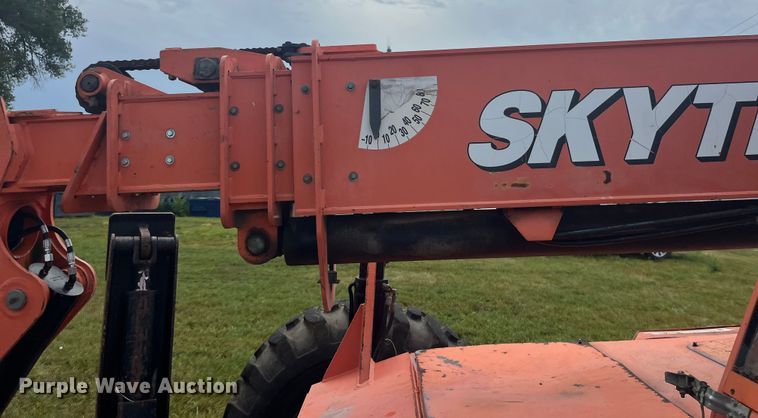 image for item EK8751 2005 Skytrak 10054 telehandler