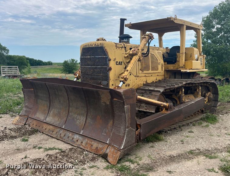 image for item EK8756 Caterpillar  D8H dozer
