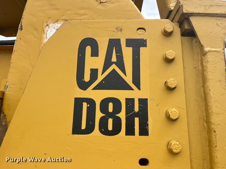 image for item EK8756 Caterpillar  D8H dozer