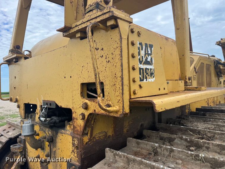 image for item EK8756 Caterpillar  D8H dozer