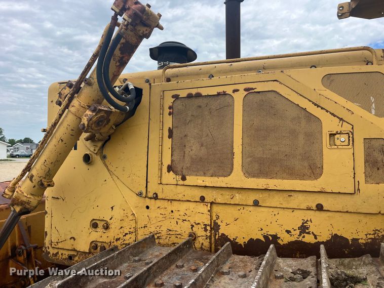 image for item EK8756 Caterpillar  D8H dozer