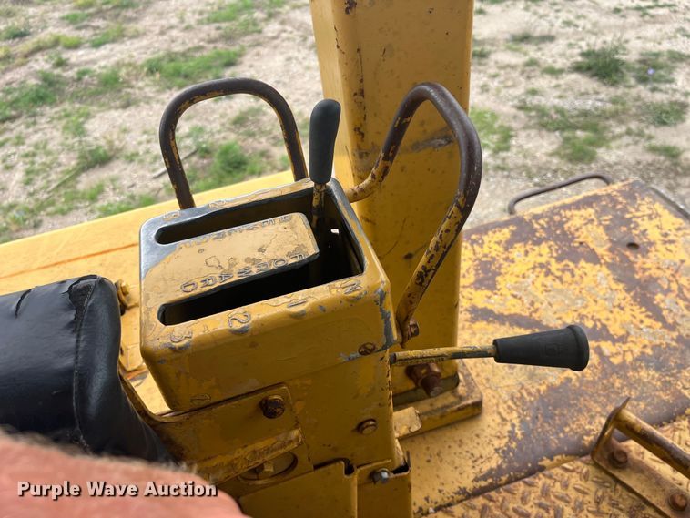 image for item EK8756 Caterpillar  D8H dozer
