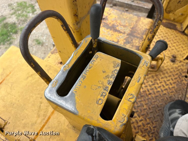 image for item EK8756 Caterpillar  D8H dozer