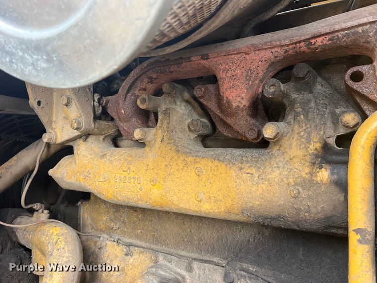 image for item EK8756 Caterpillar  D8H dozer