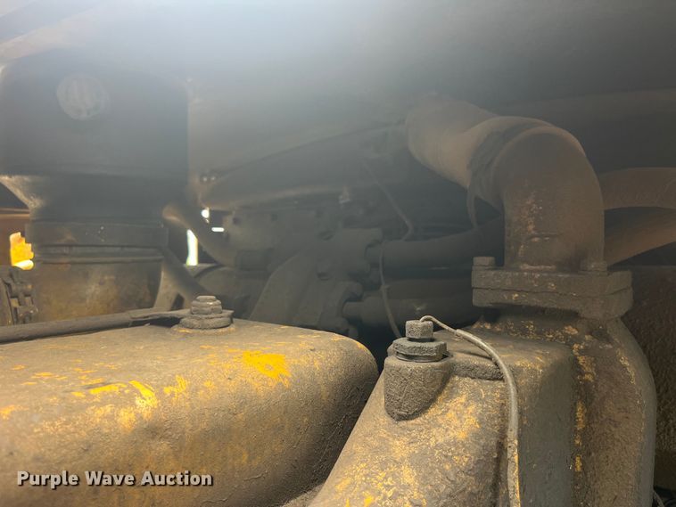 image for item EK8756 Caterpillar  D8H dozer