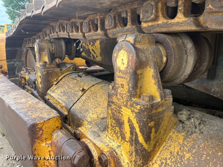image for item EK8756 Caterpillar  D8H dozer