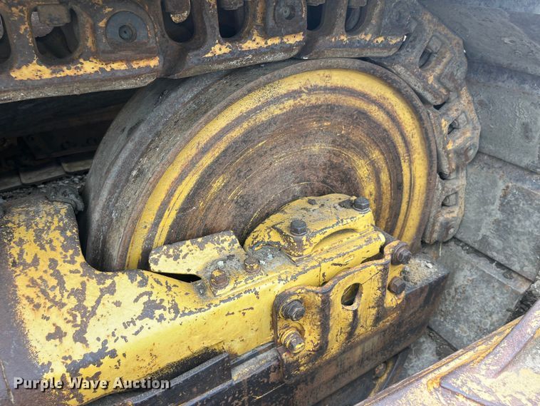 image for item EK8756 Caterpillar  D8H dozer