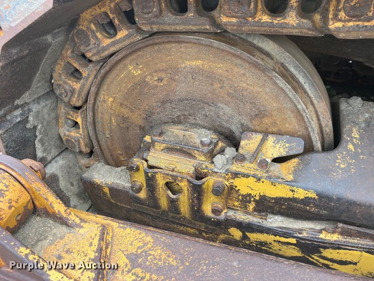 image for item EK8756 Caterpillar  D8H dozer