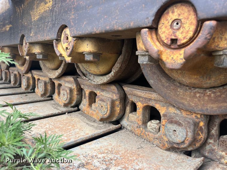 image for item EK8756 Caterpillar  D8H dozer