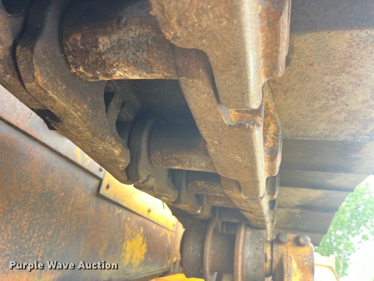 image for item EK8756 Caterpillar  D8H dozer