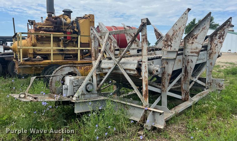 image for item EK8757 Cedar Rapids crusher feeder