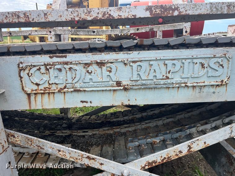 image for item EK8757 Cedar Rapids crusher feeder