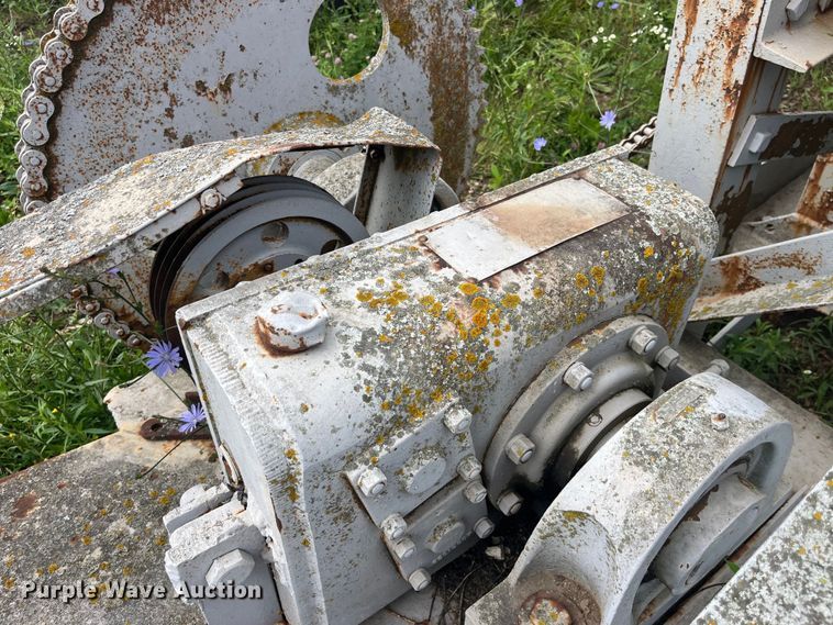 image for item EK8757 Cedar Rapids crusher feeder