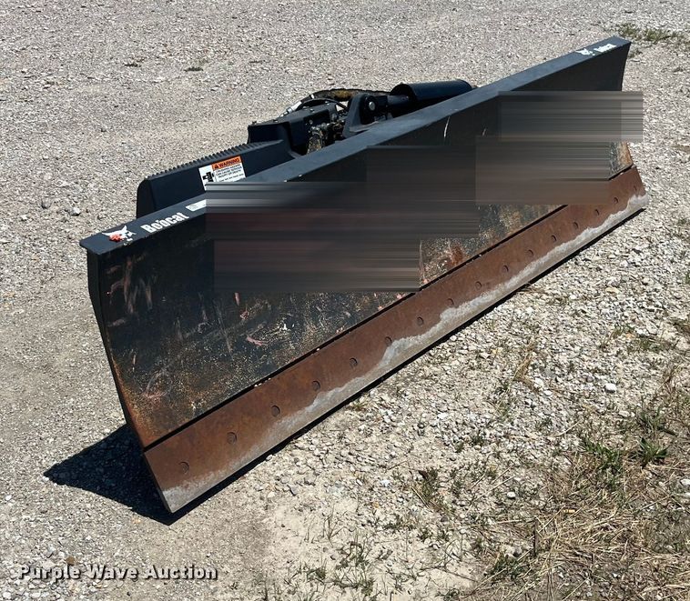 image for item EK8772 2015 Bobcat Dozer Blade 96 skid steer dozer blade