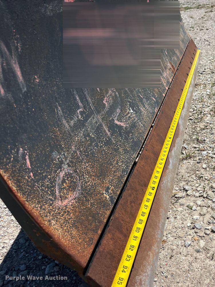 image for item EK8772 2015 Bobcat Dozer Blade 96 skid steer dozer blade