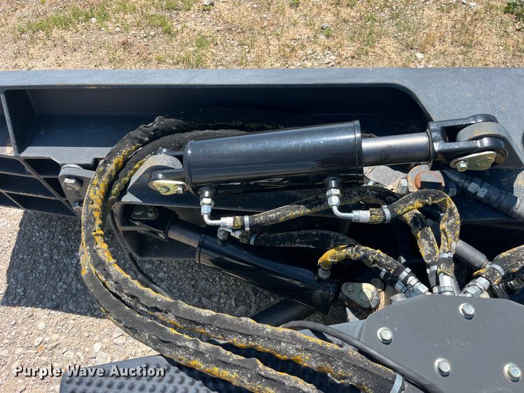 image for item EK8772 2015 Bobcat Dozer Blade 96 skid steer dozer blade