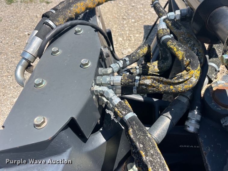 image for item EK8772 2015 Bobcat Dozer Blade 96 skid steer dozer blade