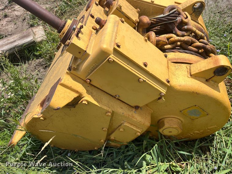 image for item EK8774 Hyster winch