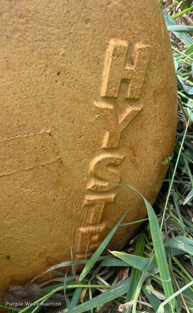 image for item EK8774 Hyster winch