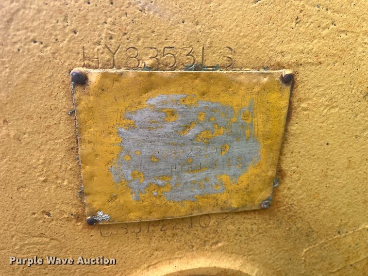 image for item EK8774 Hyster winch