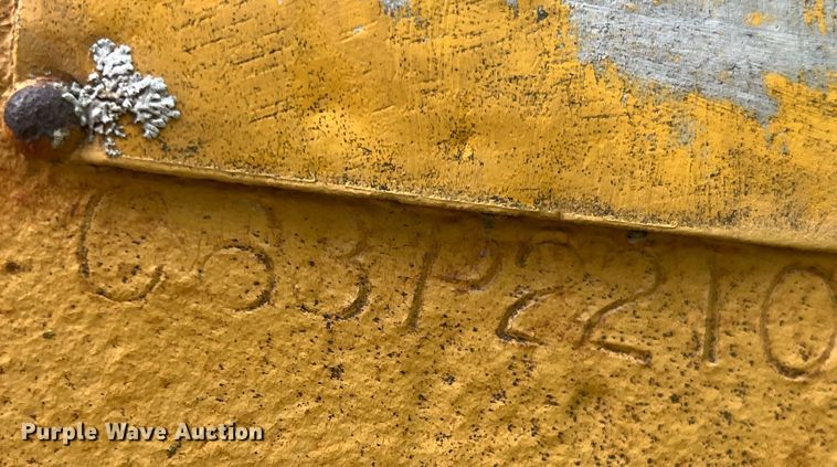 image for item EK8774 Hyster winch